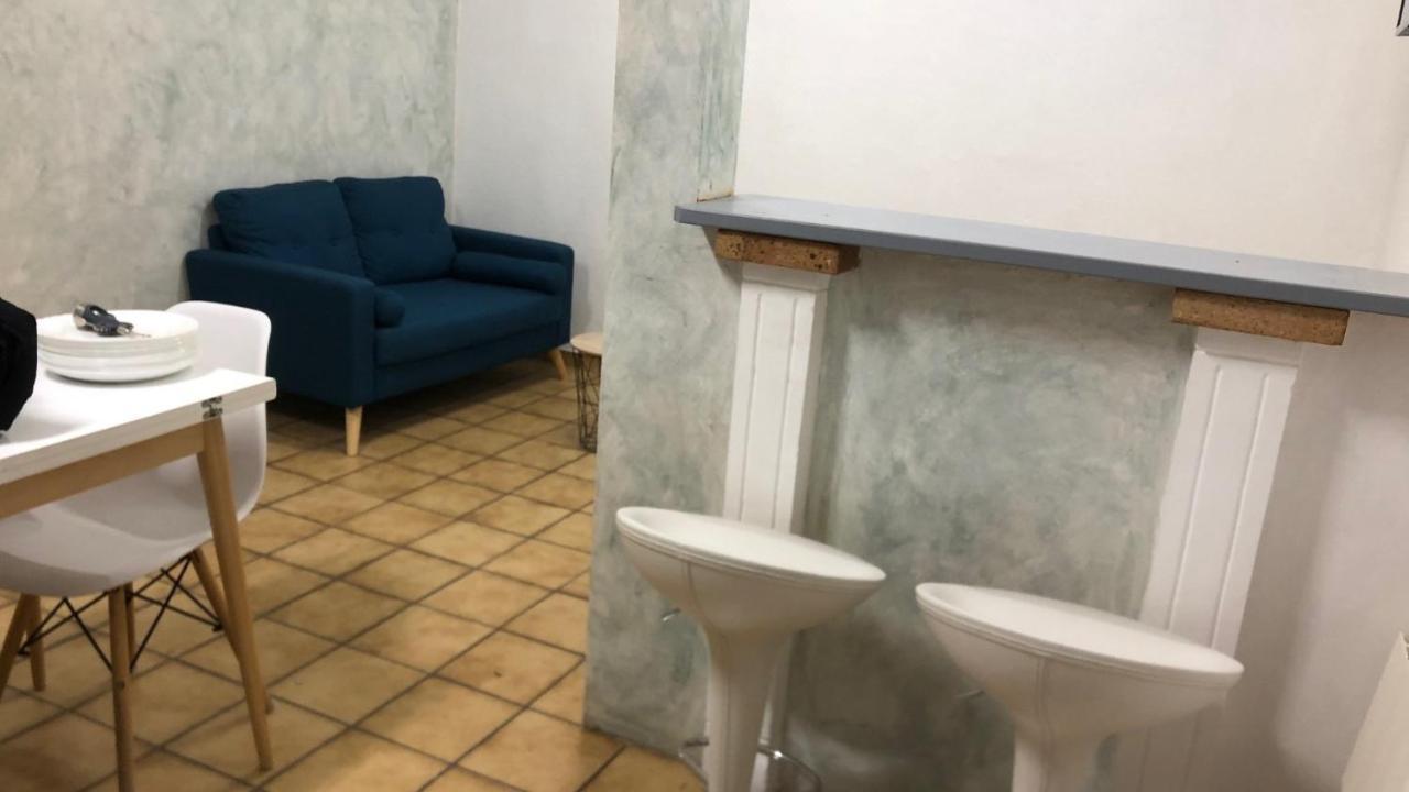 Hoche Lägenhet Coursan Exteriör bild