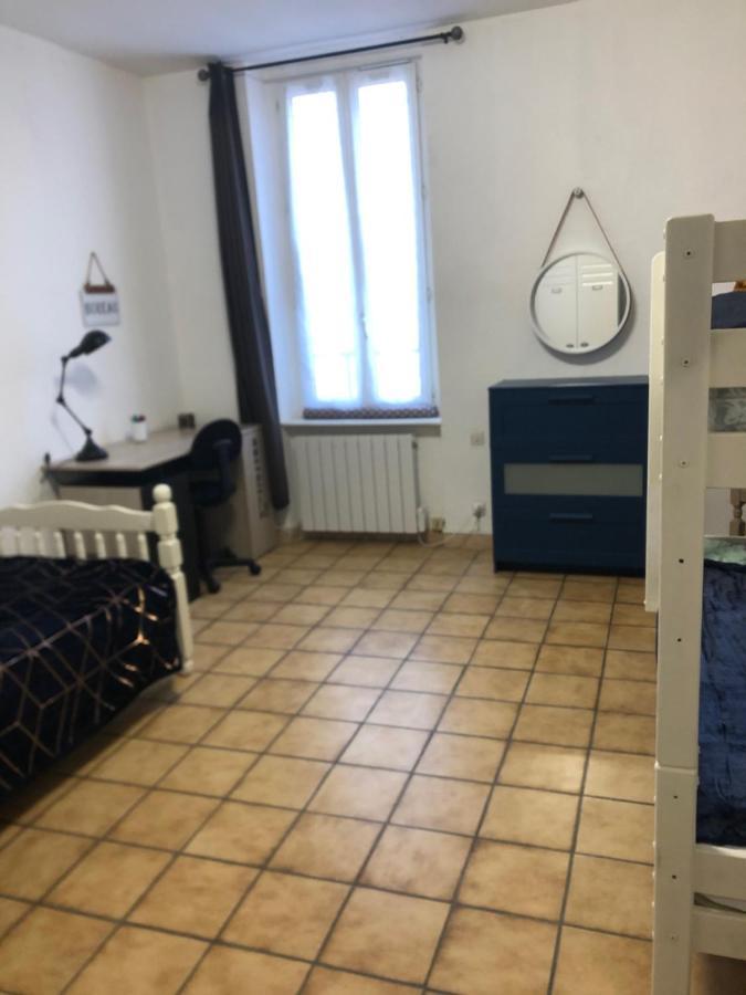 Hoche Lägenhet Coursan Exteriör bild